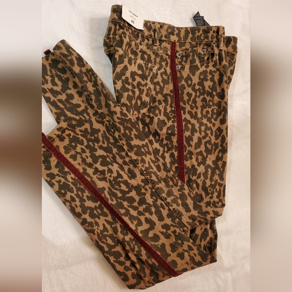 ZARA WOMEN- size 8 -NWT Limited Edition /Denim Collection - animal print - Picture 2 of 12